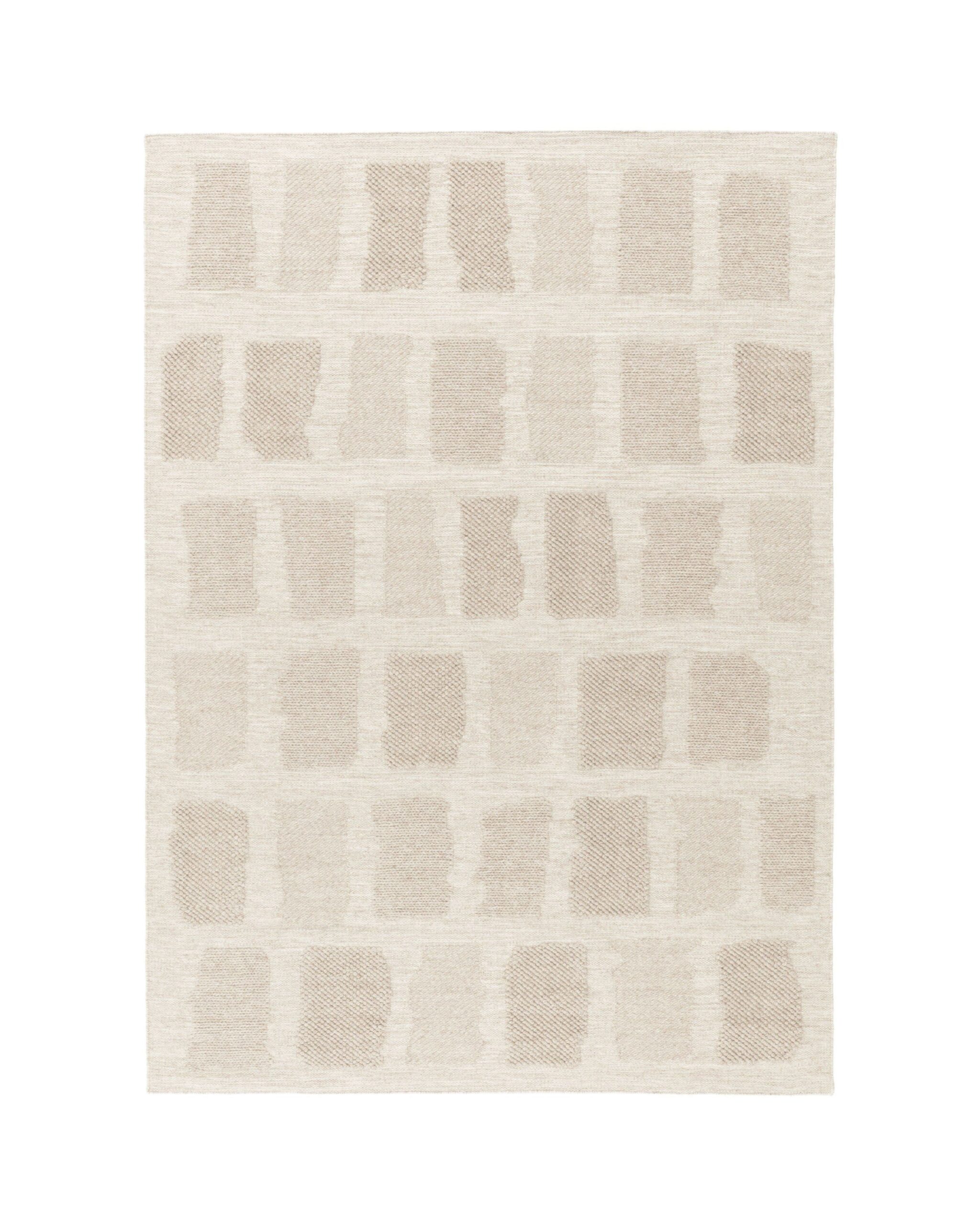 cc tapis | outcropped small cc tapis | outcropped small